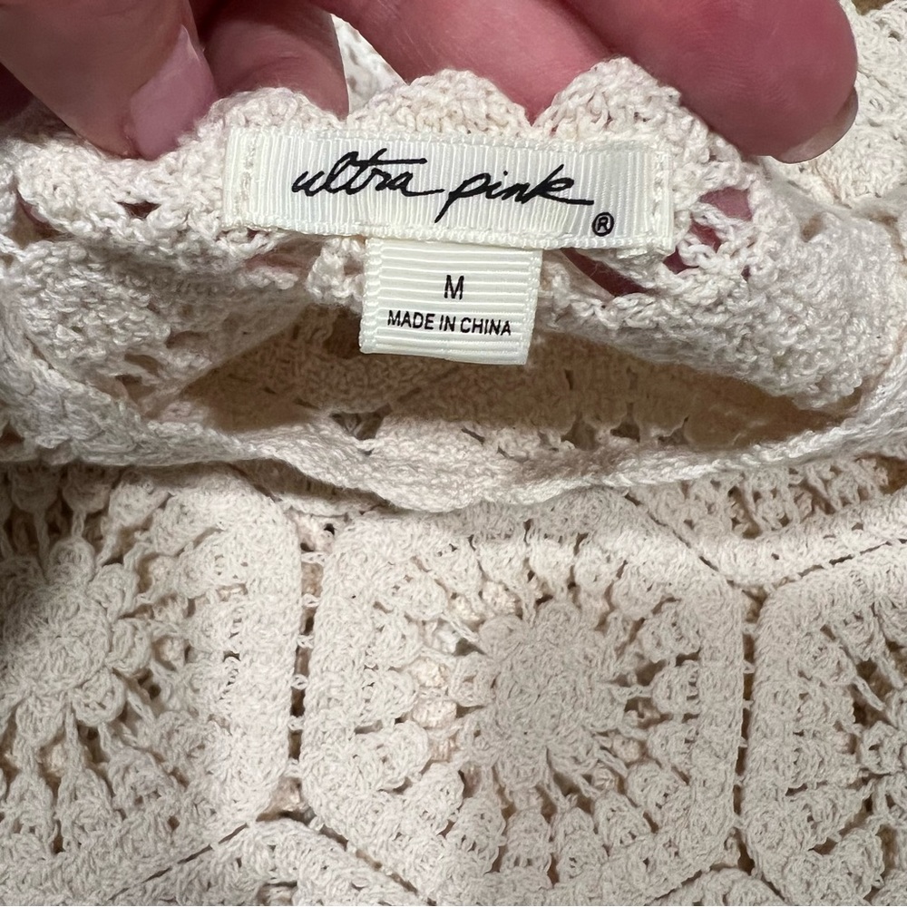 Ultra Pink | Cream Crochet Lace Top size Medium - Picture 6 of 11